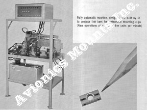 Automatic machine to make avionics clamp components